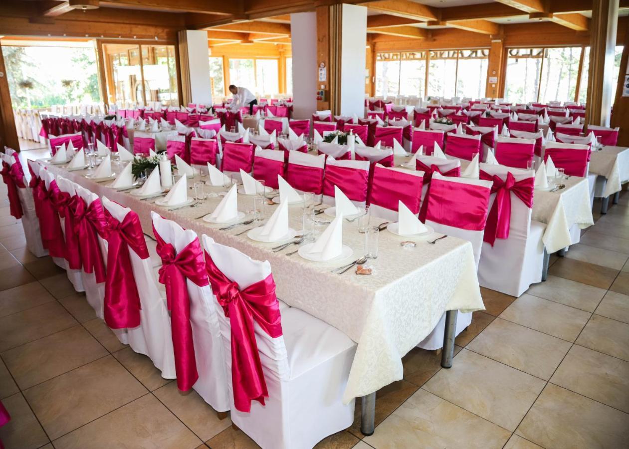 Hotel Ravni Gaj Knic Zewnętrze zdjęcie