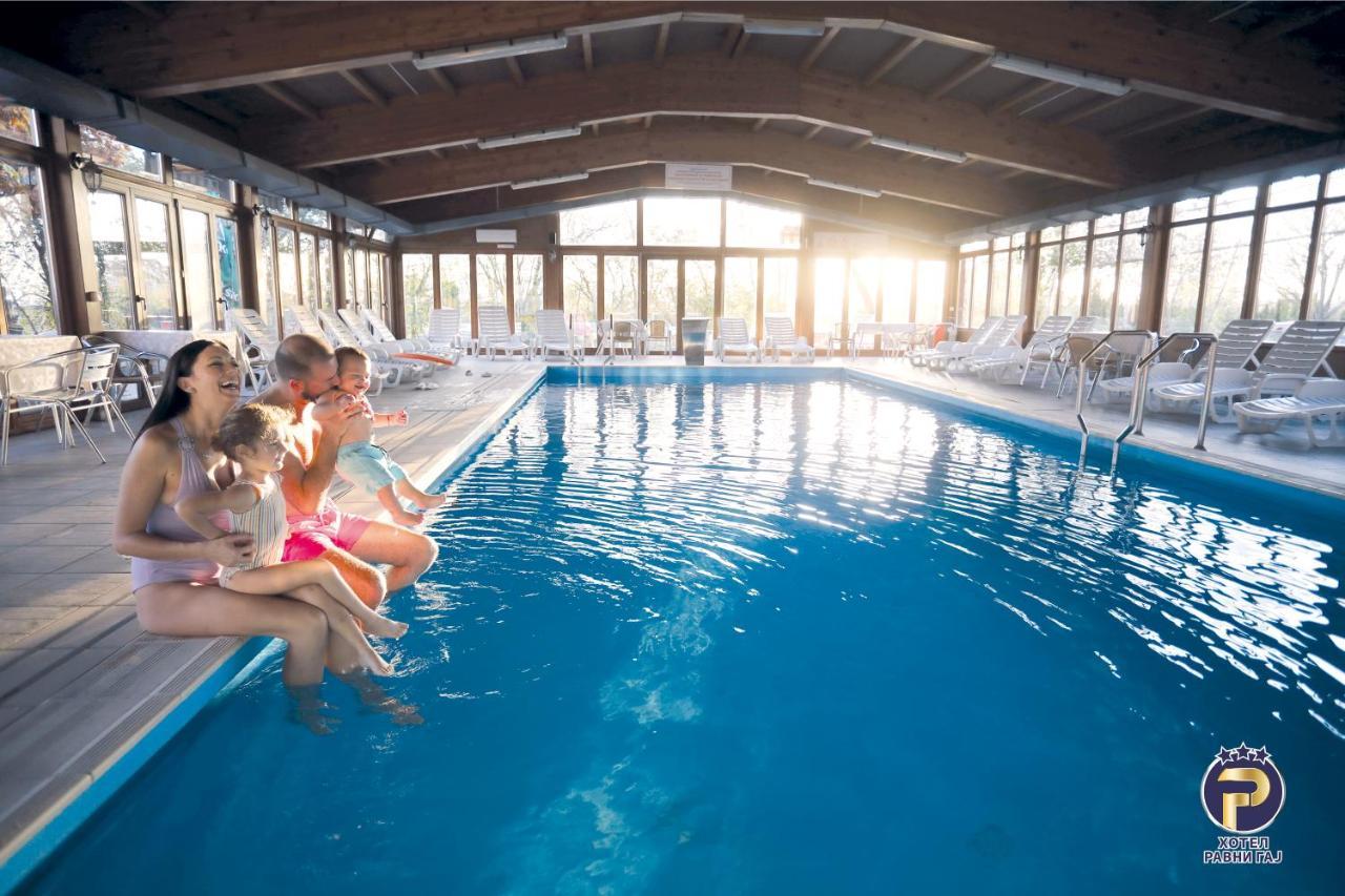Hotel Ravni Gaj Knic Zewnętrze zdjęcie