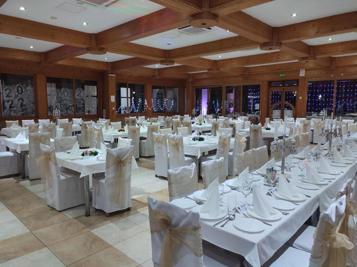 Hotel Ravni Gaj Knic Zewnętrze zdjęcie